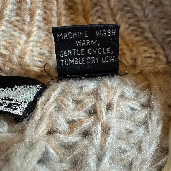 Super Chunky Vintage Cream Cardigan Sweater - Picture 9 of 13